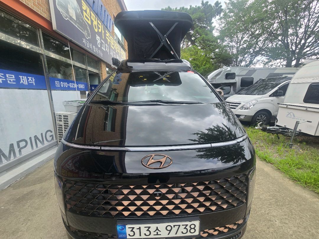 22년식 스타리아 4WD 팝업루프 캠핑카