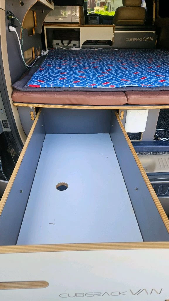 캠핑 구조