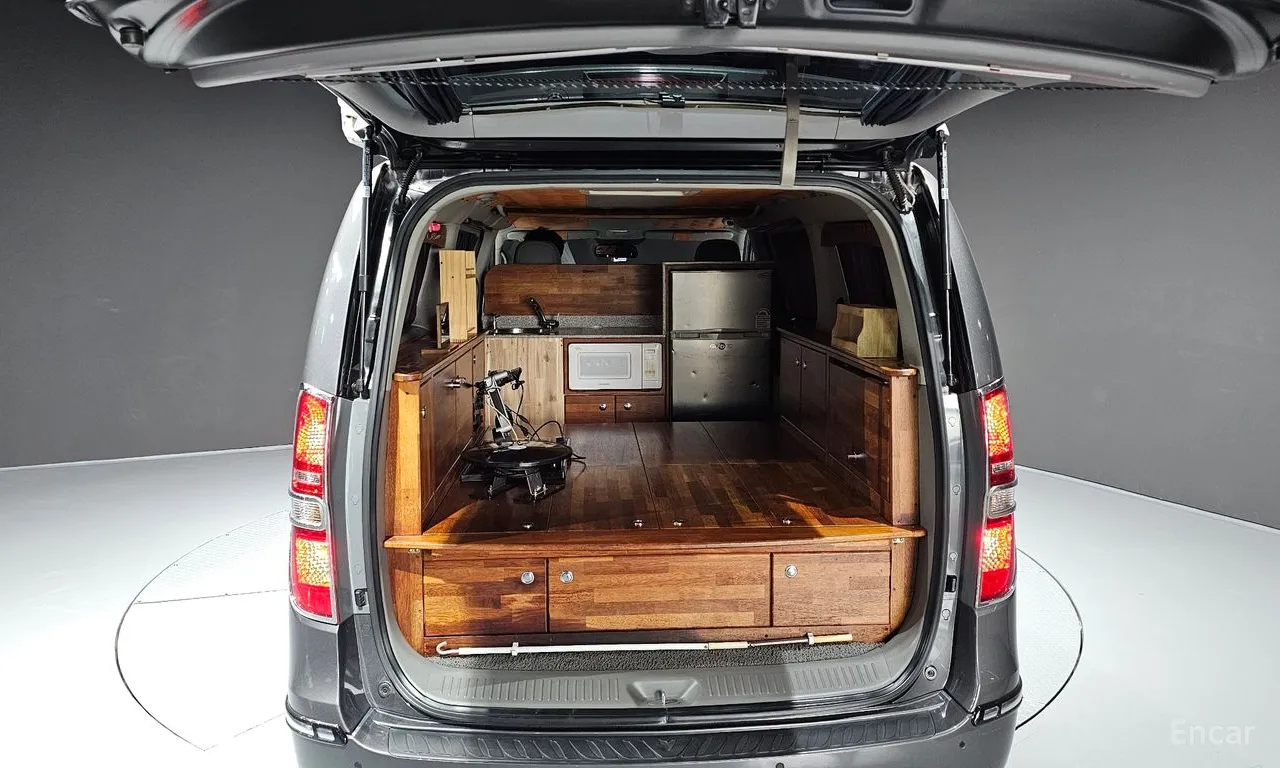 03-camper-rear.jpg