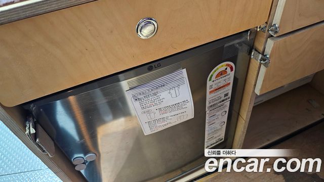 그랜드 스타렉스 캠핑카 실제 차량 사진 26
