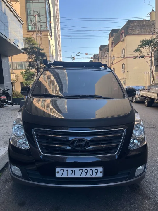 그랜드 스타렉스 4륜 침상 캠핑카